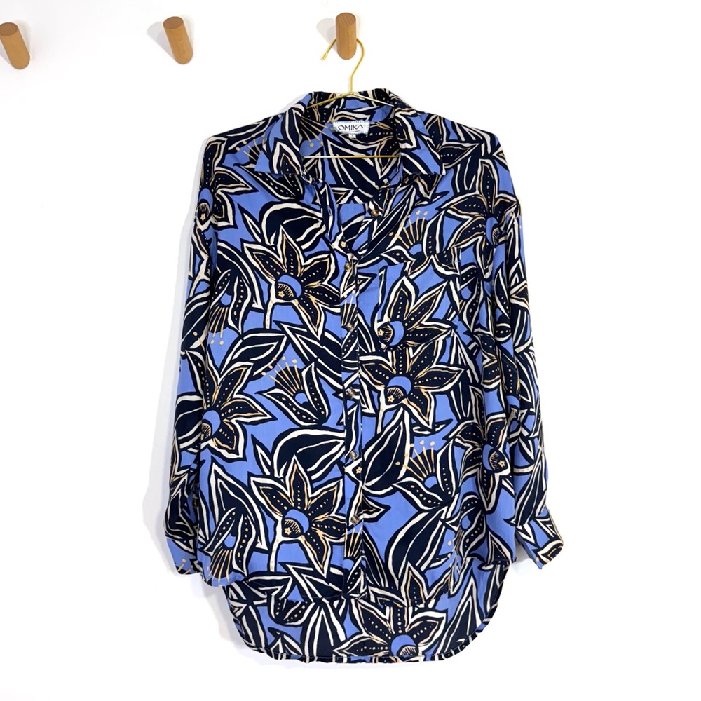 OMIKA Elisabetta Blouse Blue & Black Hawaiian Floral Coastal Button Down Small
